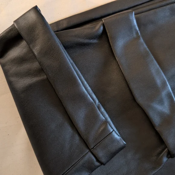 Zara Women's Sleek Black Dress Pants - Picture 3 of 5